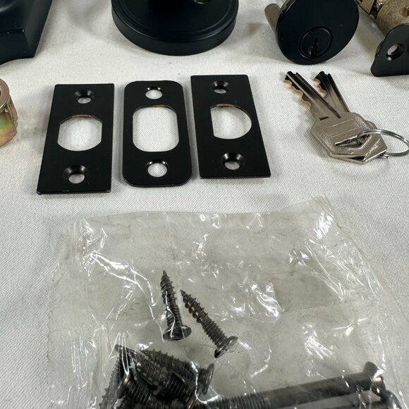 Amazon Basics Single Cylinder Deadbolt Grade-3 Security Door Lock – Matte Black - Picture 4 of 8